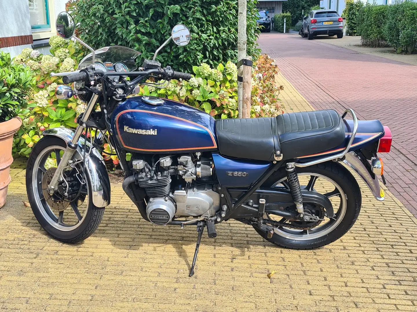 Kawasaki Z 650 Albastru - 1