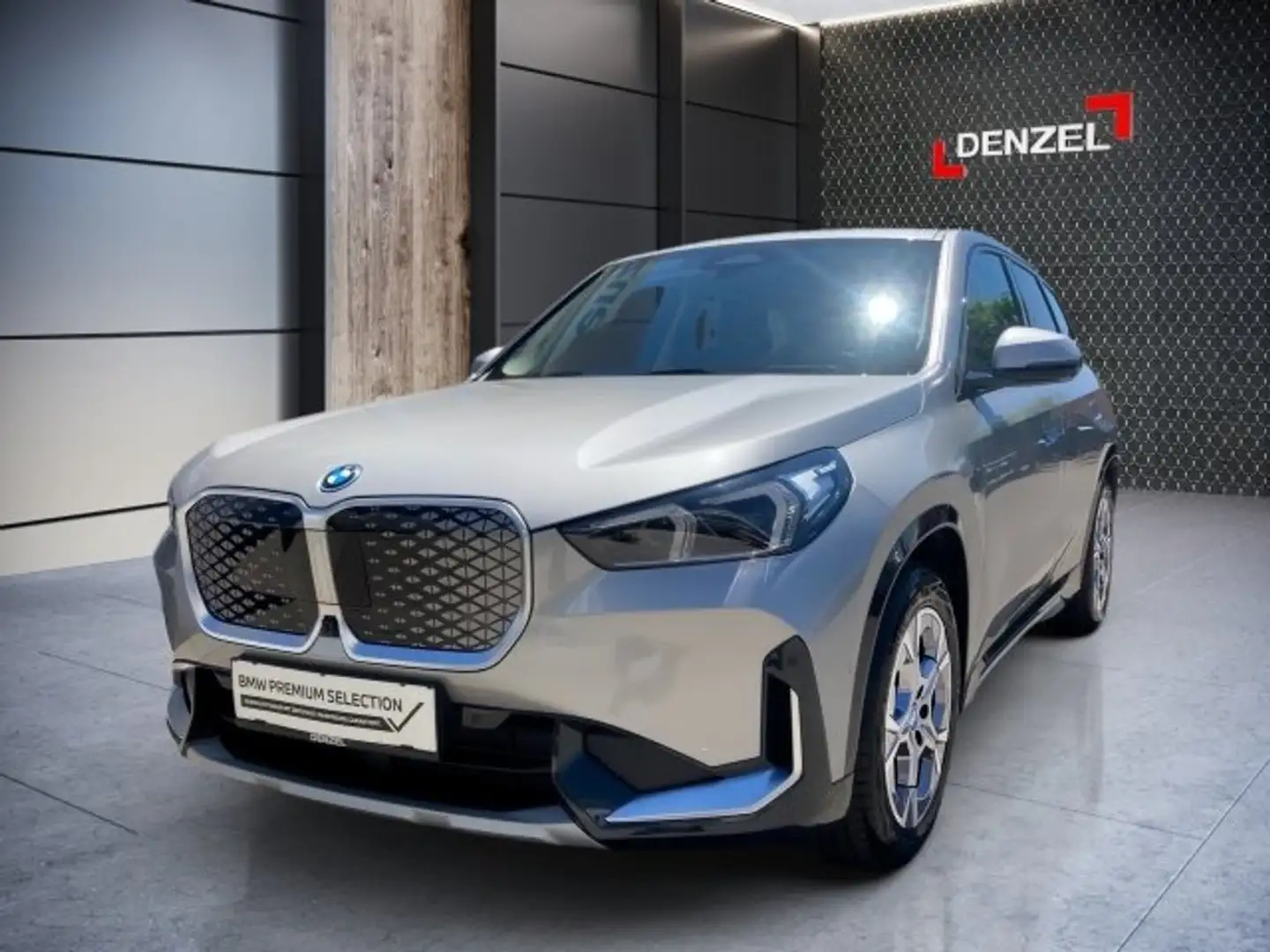BMW iX1 xDrive30 U11 Silber - 2