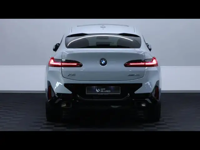 BMW X4 view 6