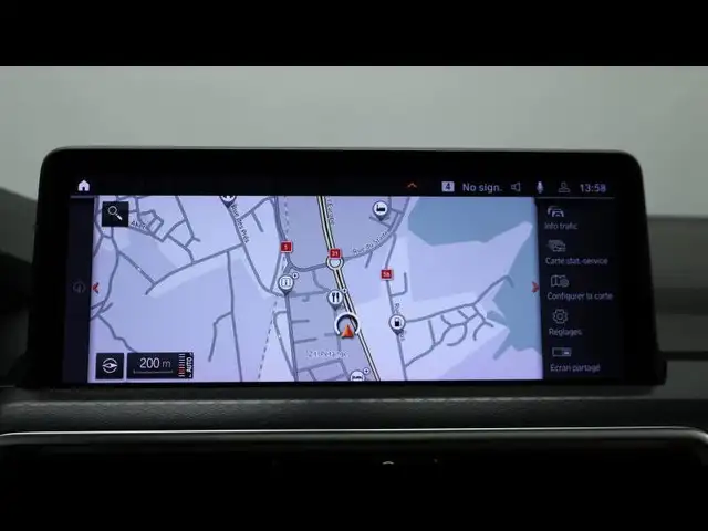 BMW X4 view 24