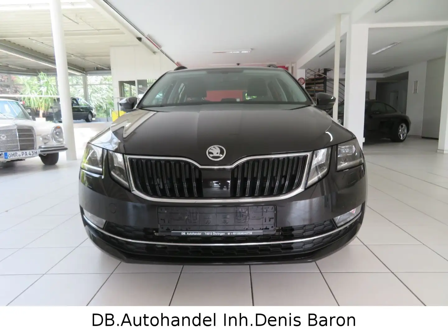 Skoda Octavia Combi Style Aut. Navi LED PDC SHZ Noir - 2