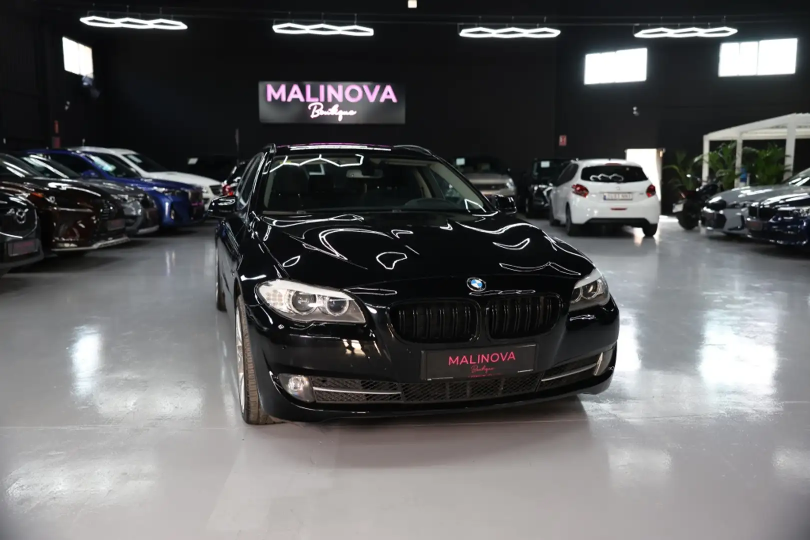 BMW BMW Serie 5 Familiar Manual de 5 Puertas Negro - 1