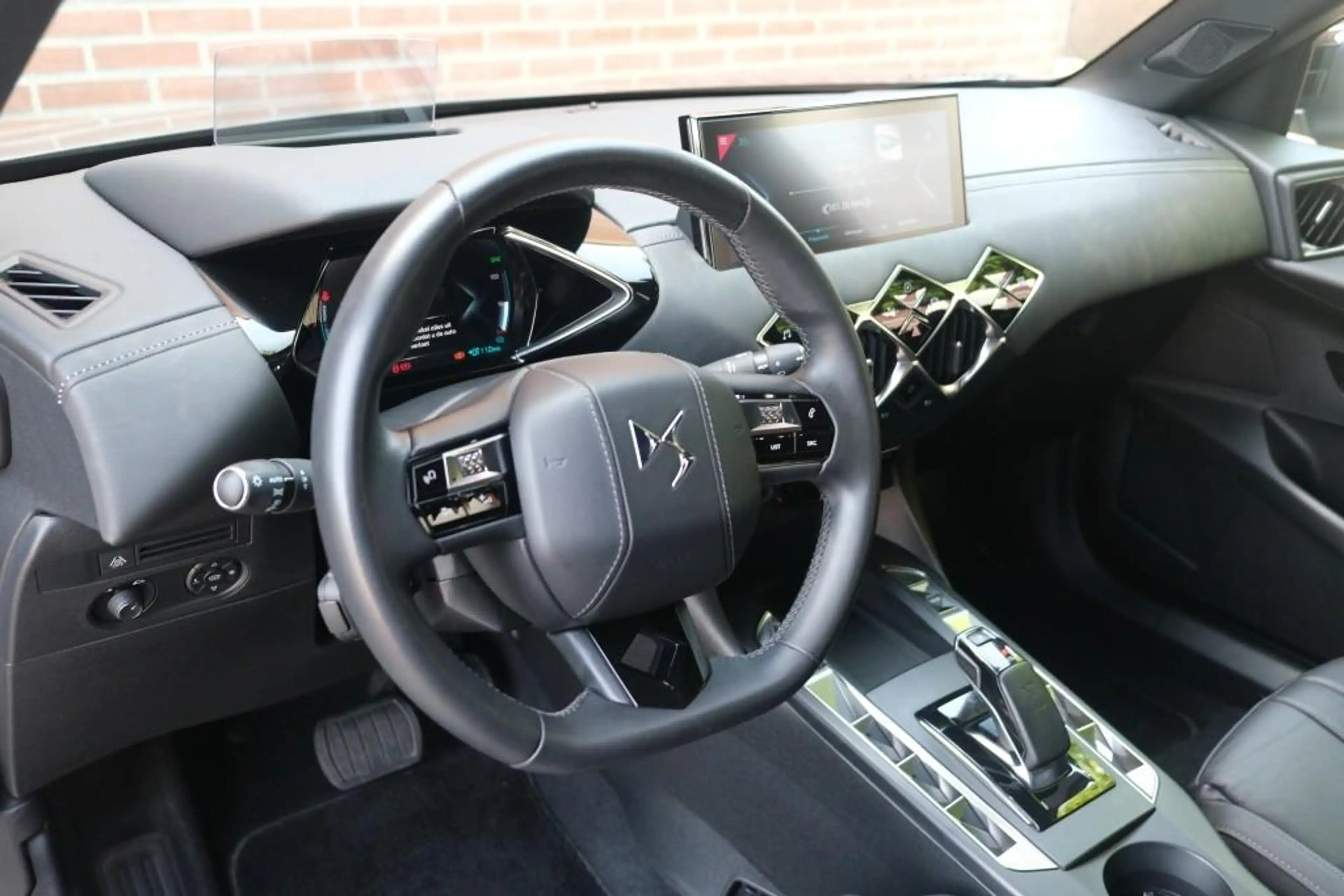 DS Automobiles DS 3 Crossback E-Tense 50 kWh La Premiere | SOH 87% | Navi | App — photo 7