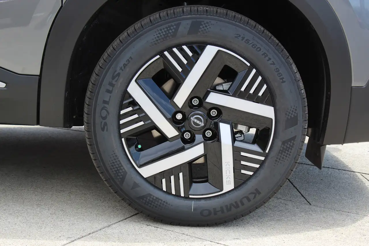 Nissan Kicks снимка Nissan Kicks