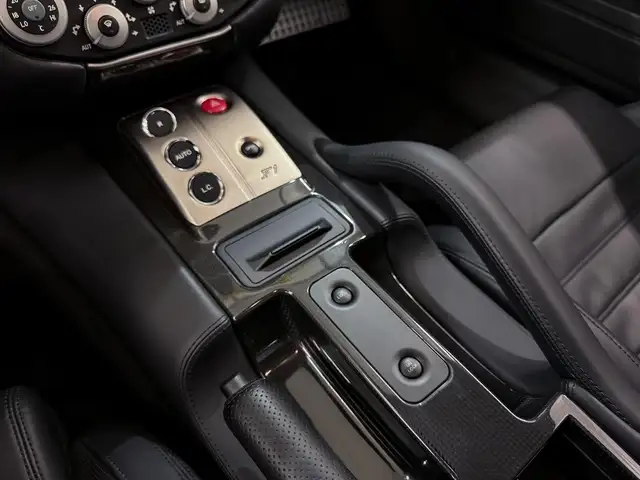 Ferrari 599 599 GTB F1 Carbon Rosso Corsa Racing Seats V12 Ansicht 40