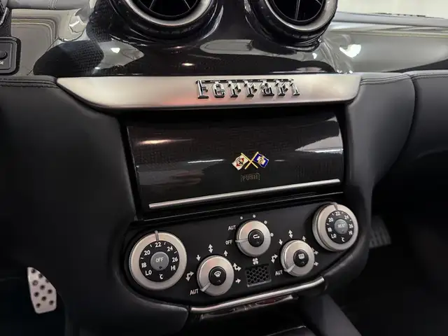 Ferrari 599 599 GTB F1 Carbon Rosso Corsa Racing Seats V12 Ansicht 42