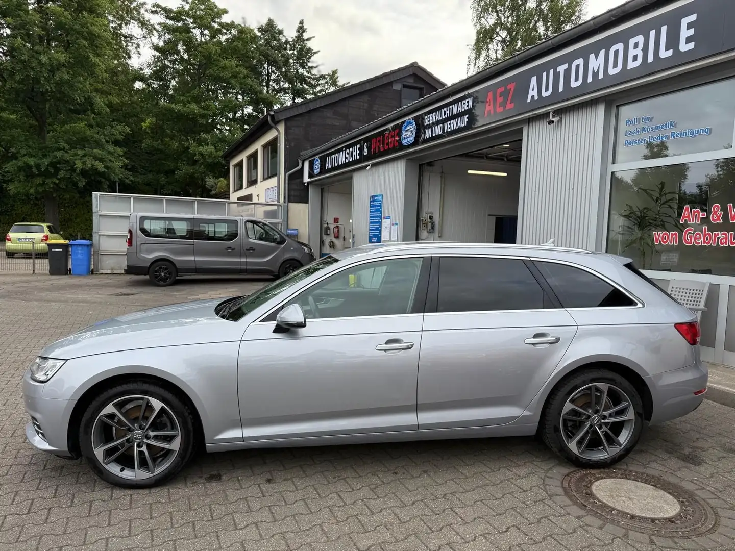 Audi A4 Avant design Silber - 2