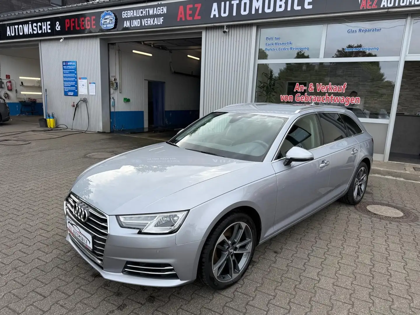 Audi A4 Avant design Silber - 1