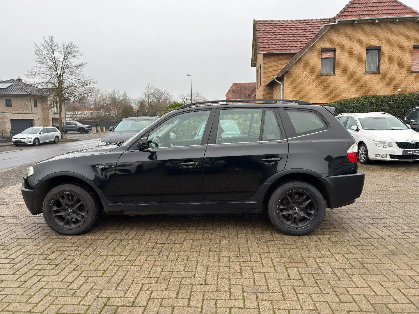 BMW X3 3.0d, TÜV neu, Reifen neu, Bremen neu Schwarz - 2