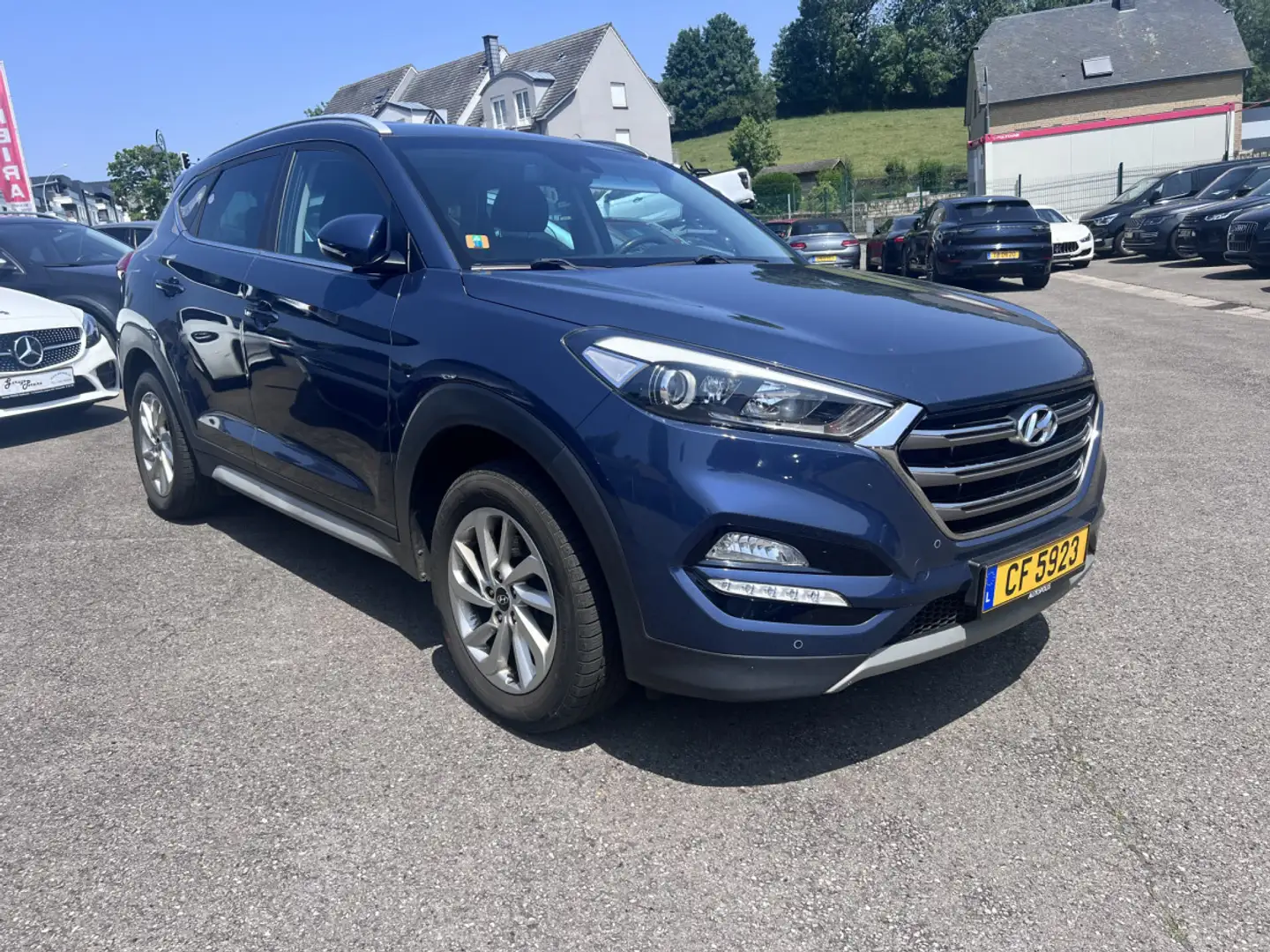 Hyundai TUCSON 1.6 GDI 2WD CUIR NAVI 1 HAND Bleu - 1