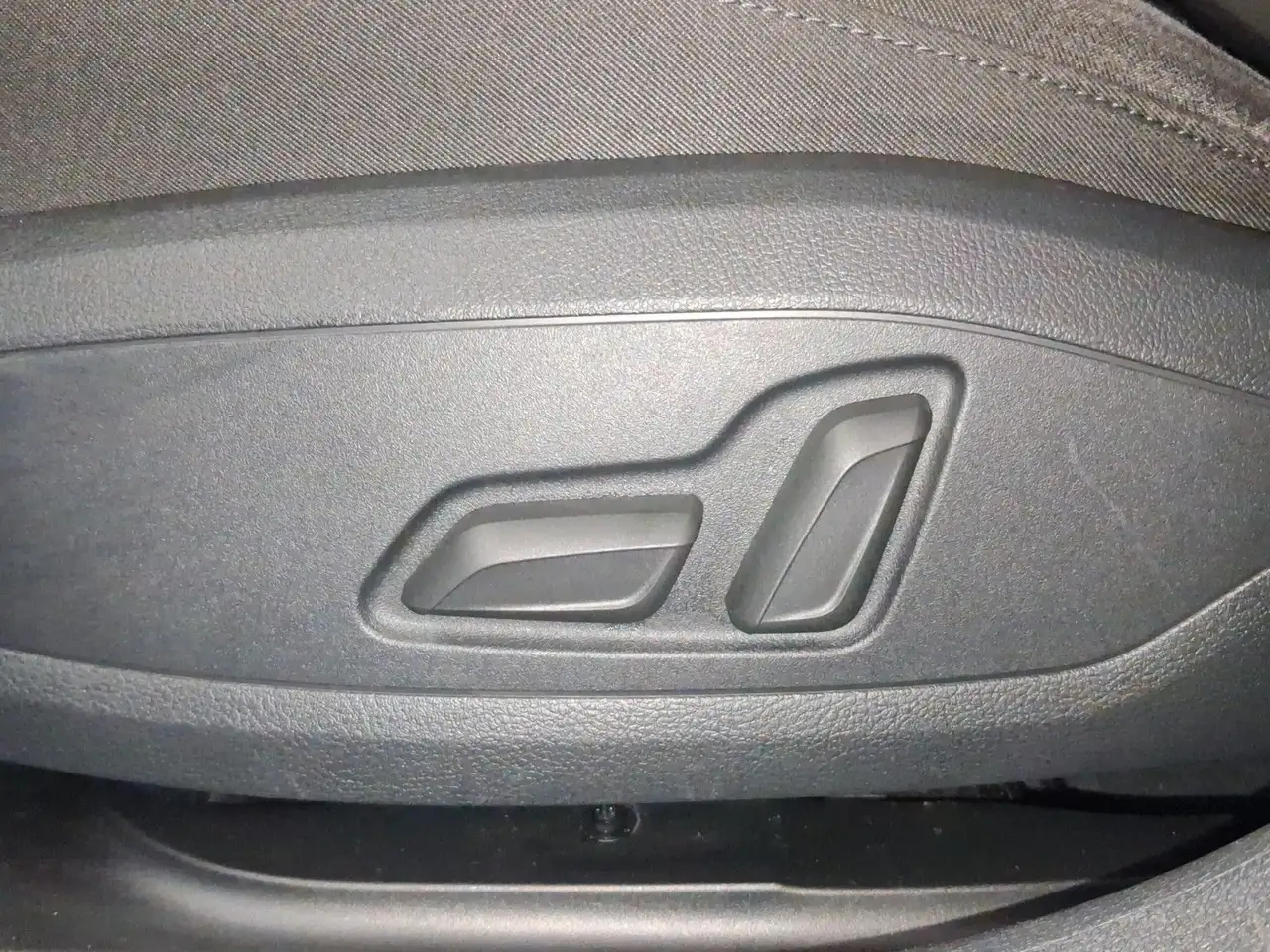 Audi A4 Avant 35 TDI Adv.,Navi,LED,ACC,Pano,Kamera, миниатюра 12