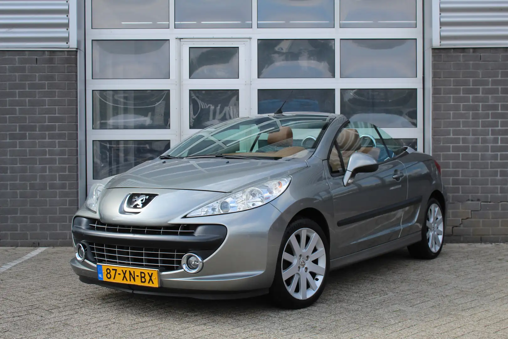 Peugeot 207 CC 1.6 VTi Féline / Leer / Automaat / Climate / N. Grey - 1