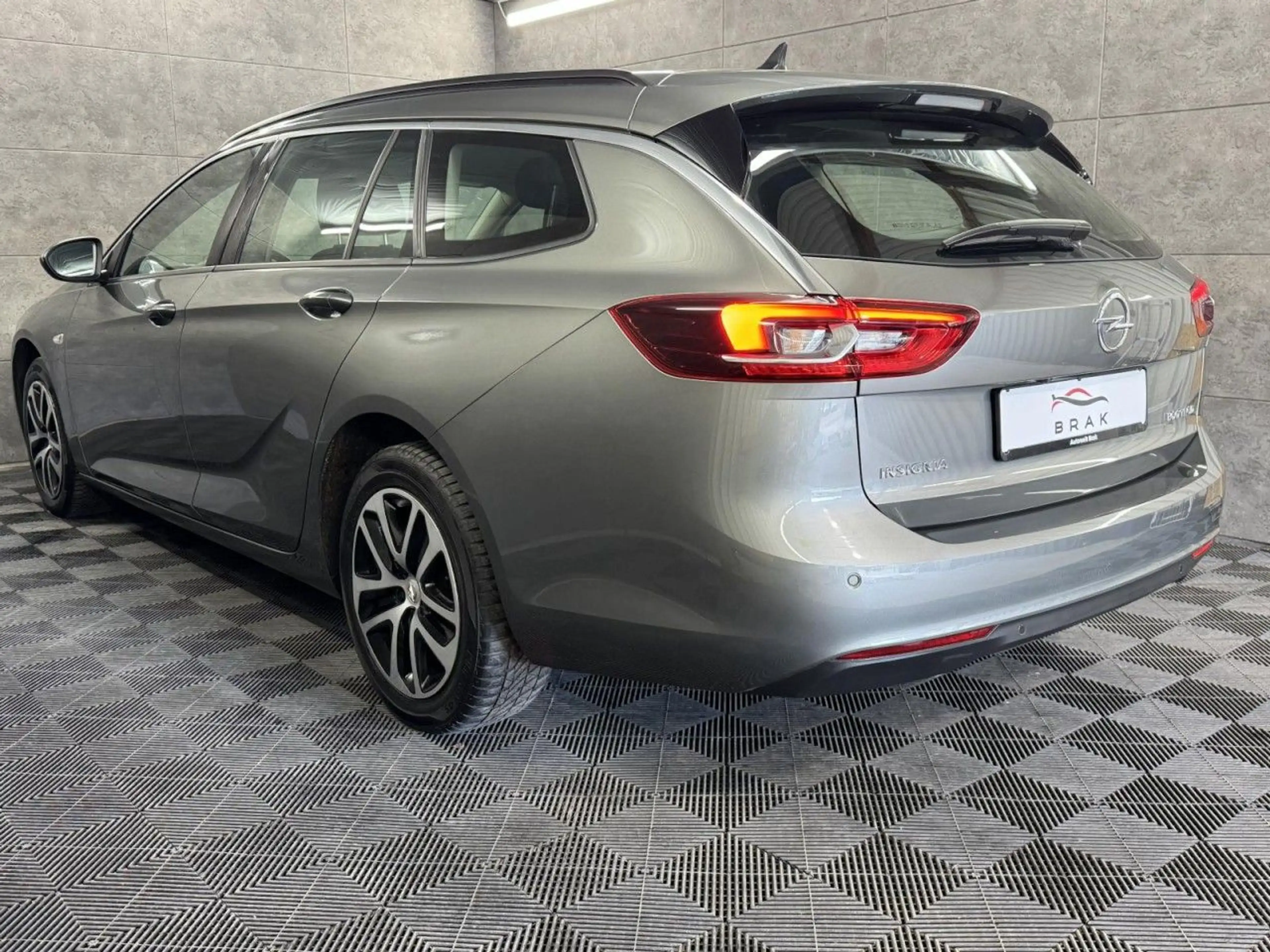 Opel Insignia Sports Tourer Tempo*AKH*Kamera*CarPlay — photo 6