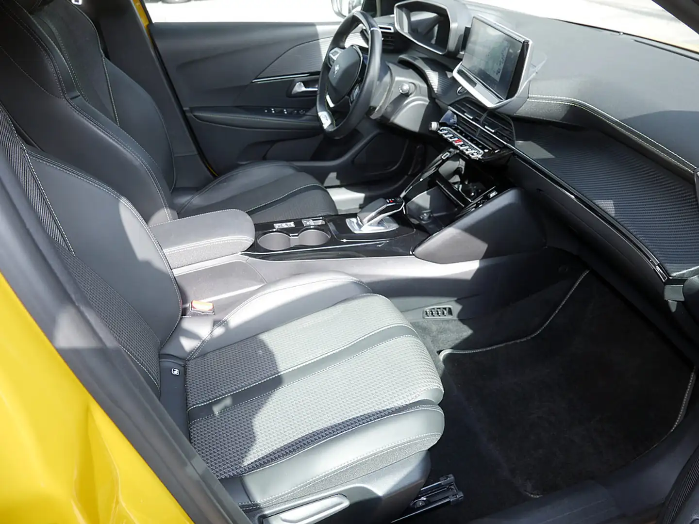 Peugeot e-208 Gelb - 2