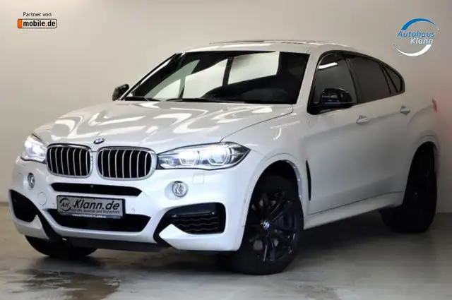BMW X6 view 3