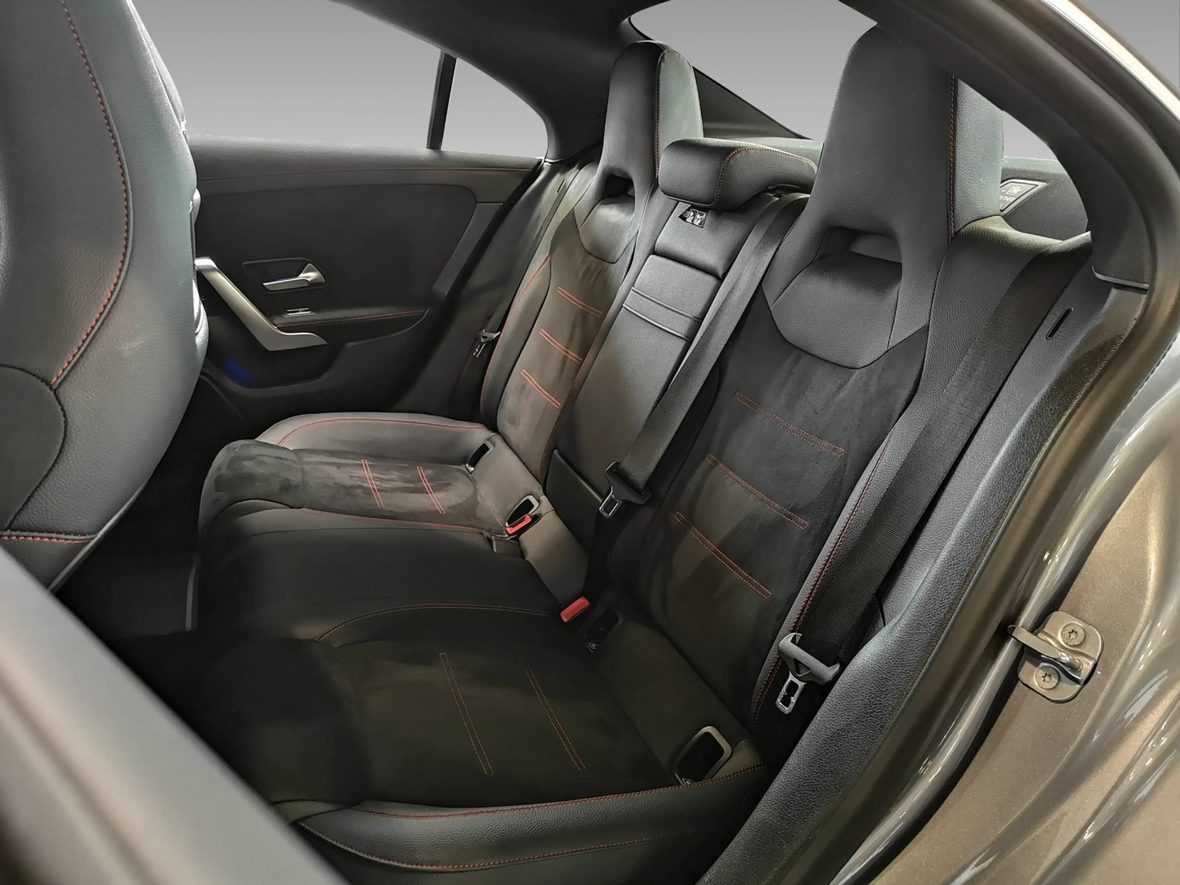 Mercedes-Benz CLA 200 Coupé AMG ADVANCED PLUS+KEYLESS+WINTER-P — photo 14