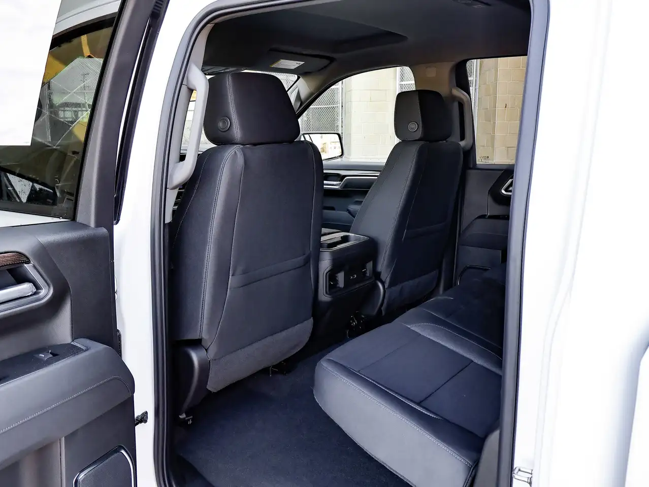 Chevrolet Silverado 1500 снимка Chevrolet Silverado 1500