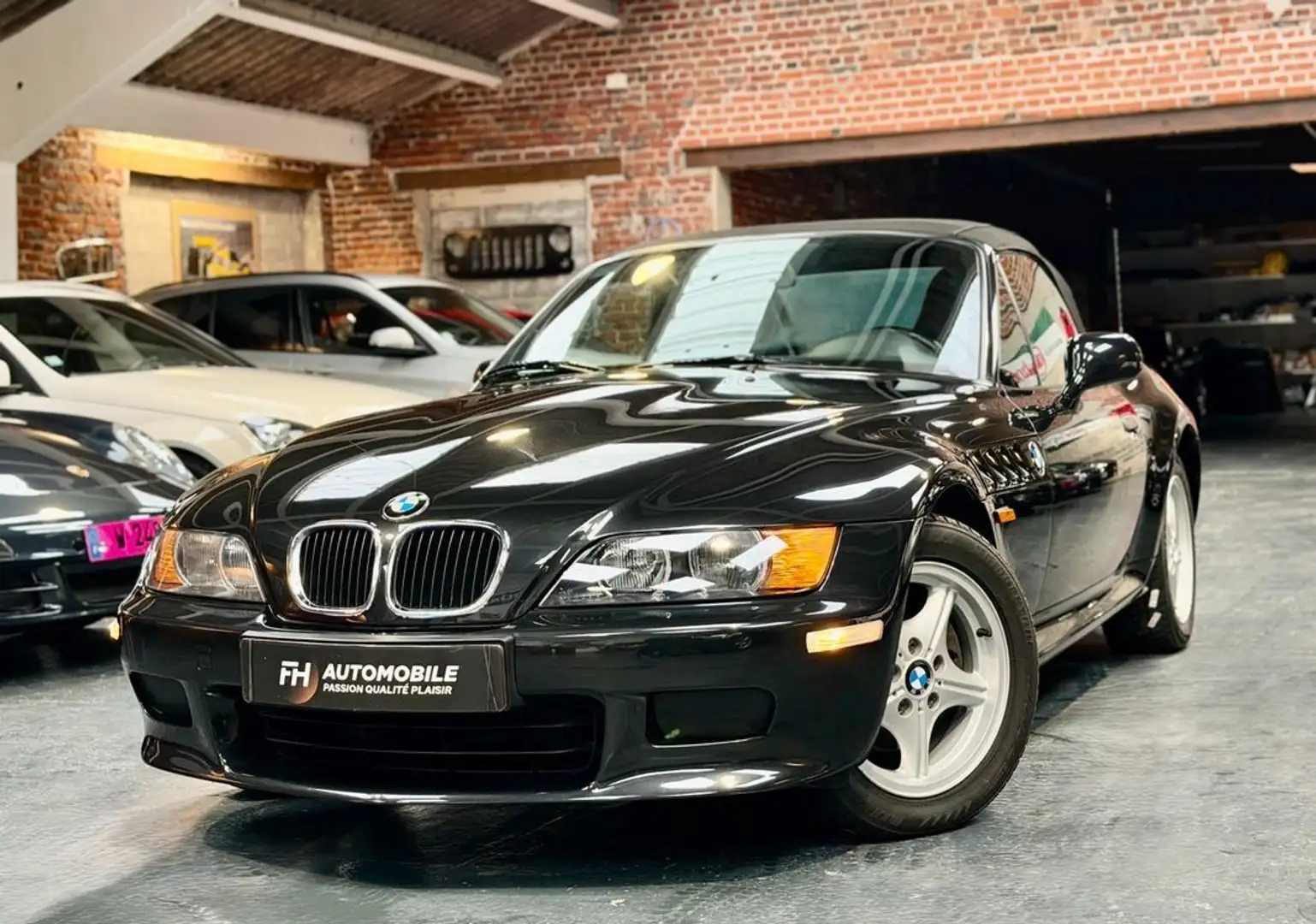 BMW Z3 Roadster 2.0L 6 cylindres 150 ch Première main Boîte automatique Sièges Sport et chauffants Carnet historique État remarq Schwarz - 1
