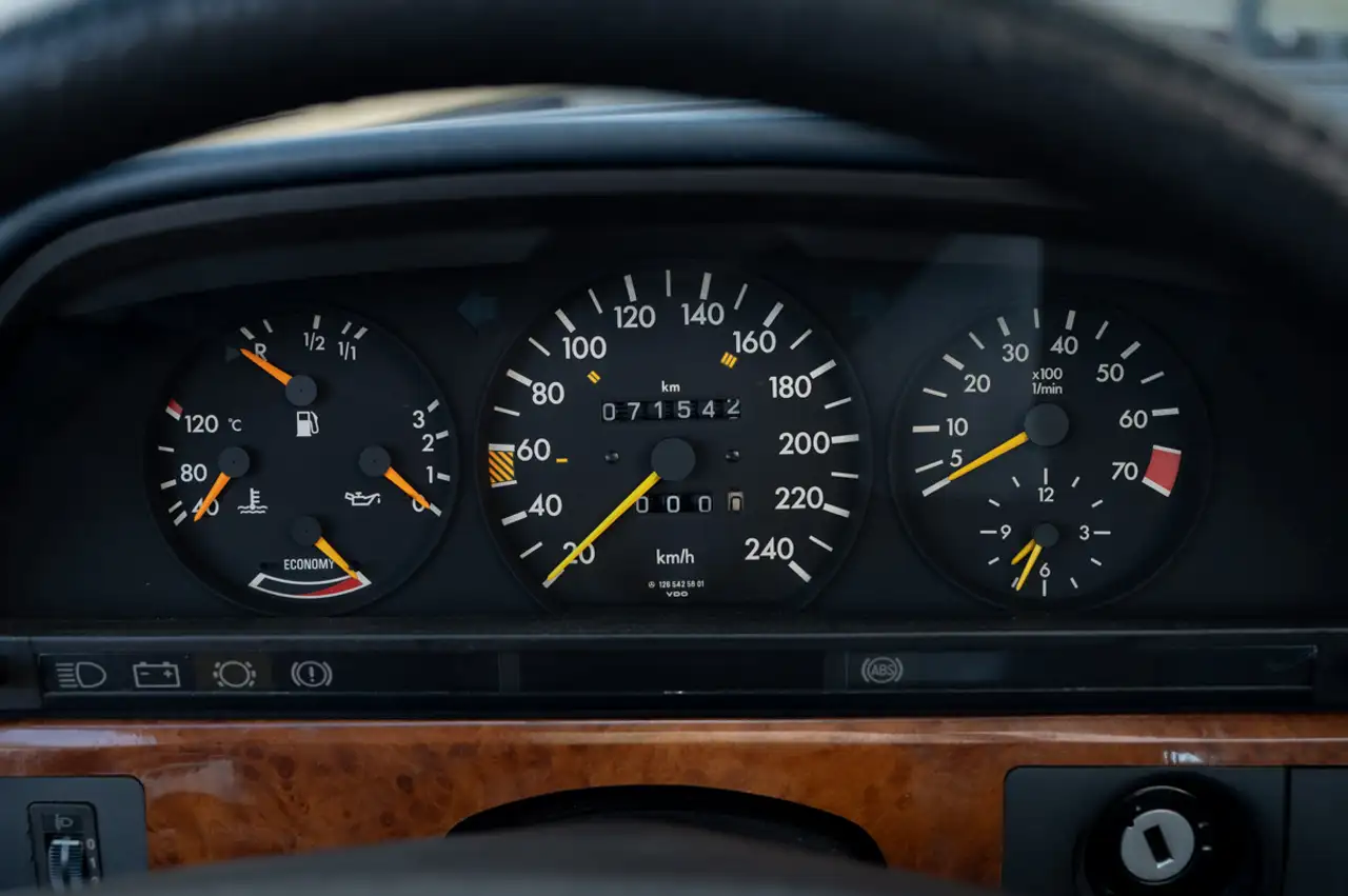 Mercedes-Benz S 280 SE, foto 8