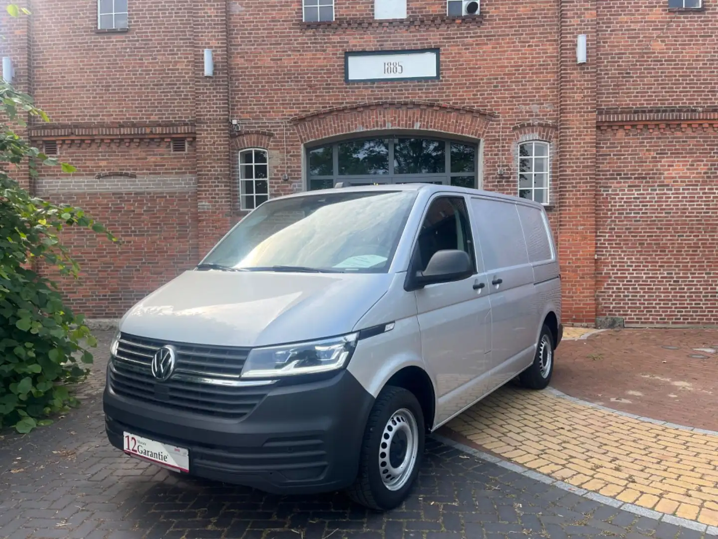 Volkswagen T6 Transporter DSG LED/Klima/Navi/2x Schiebetür Silber - 1