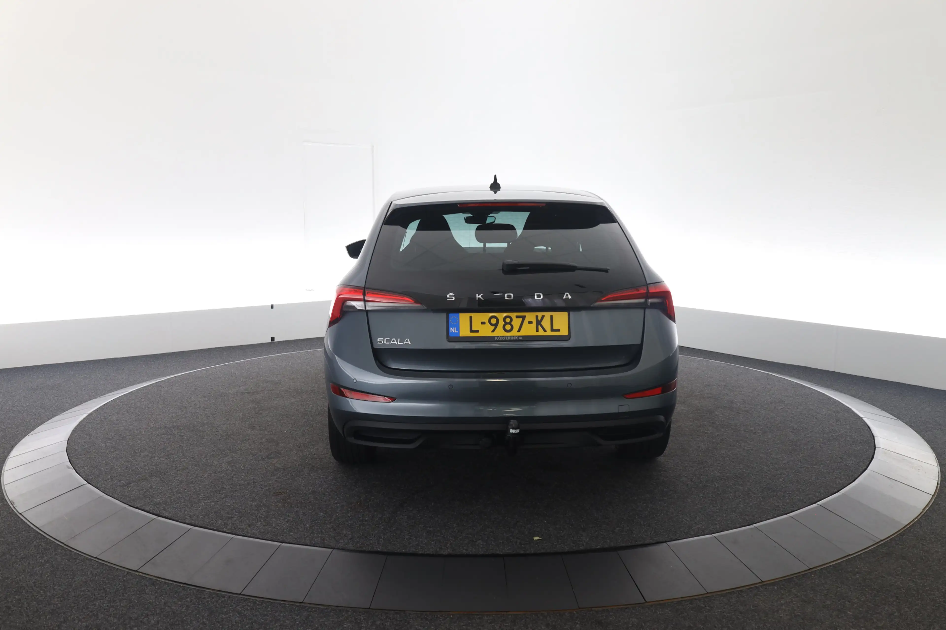Skoda Scala 1.0 TSI Sport Business — photo 12