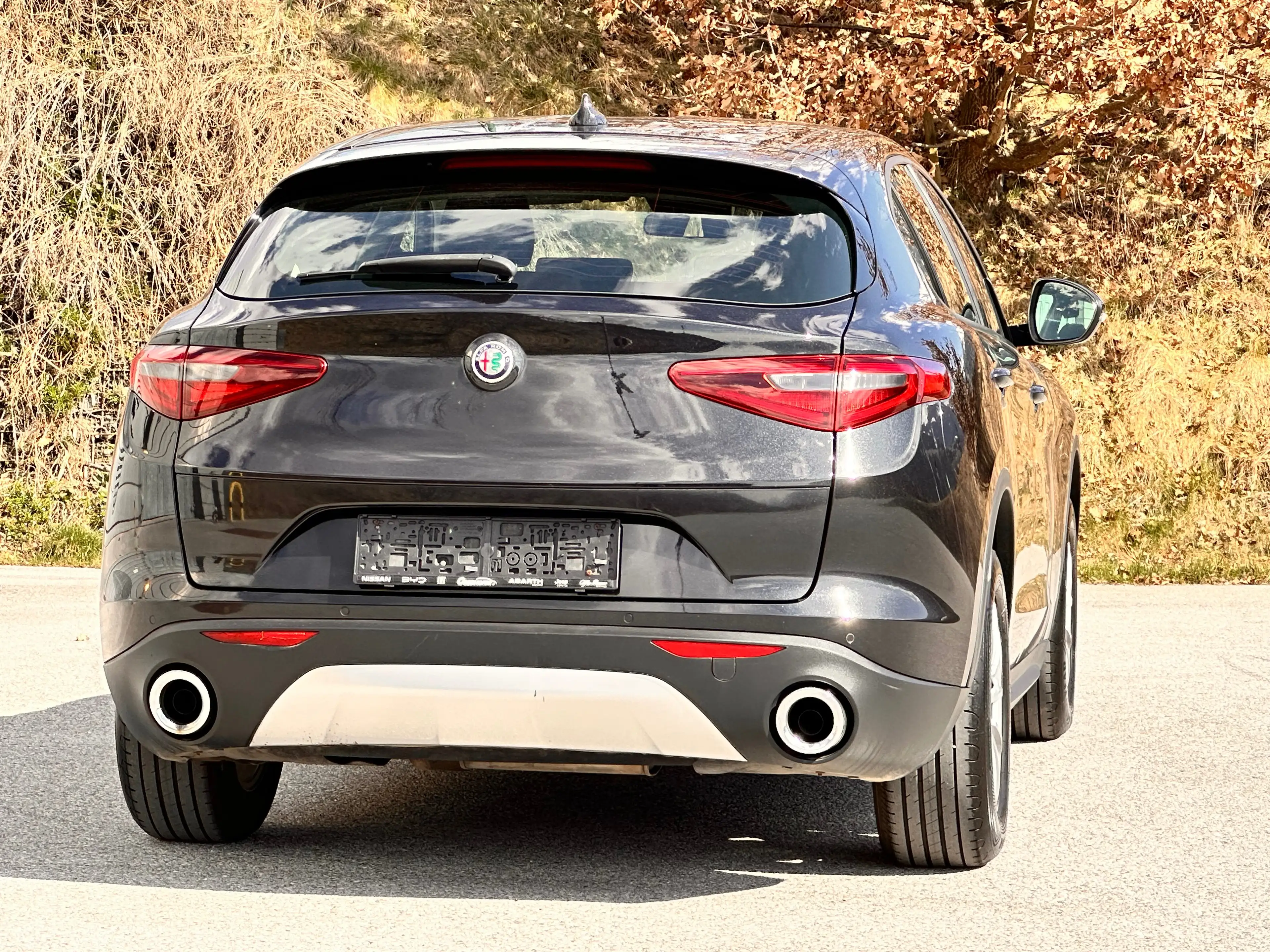 Alfa Romeo Stelvio 2.2 JTDM Q4 / Pickerl neu / Allrad / Schwarz — photo 5