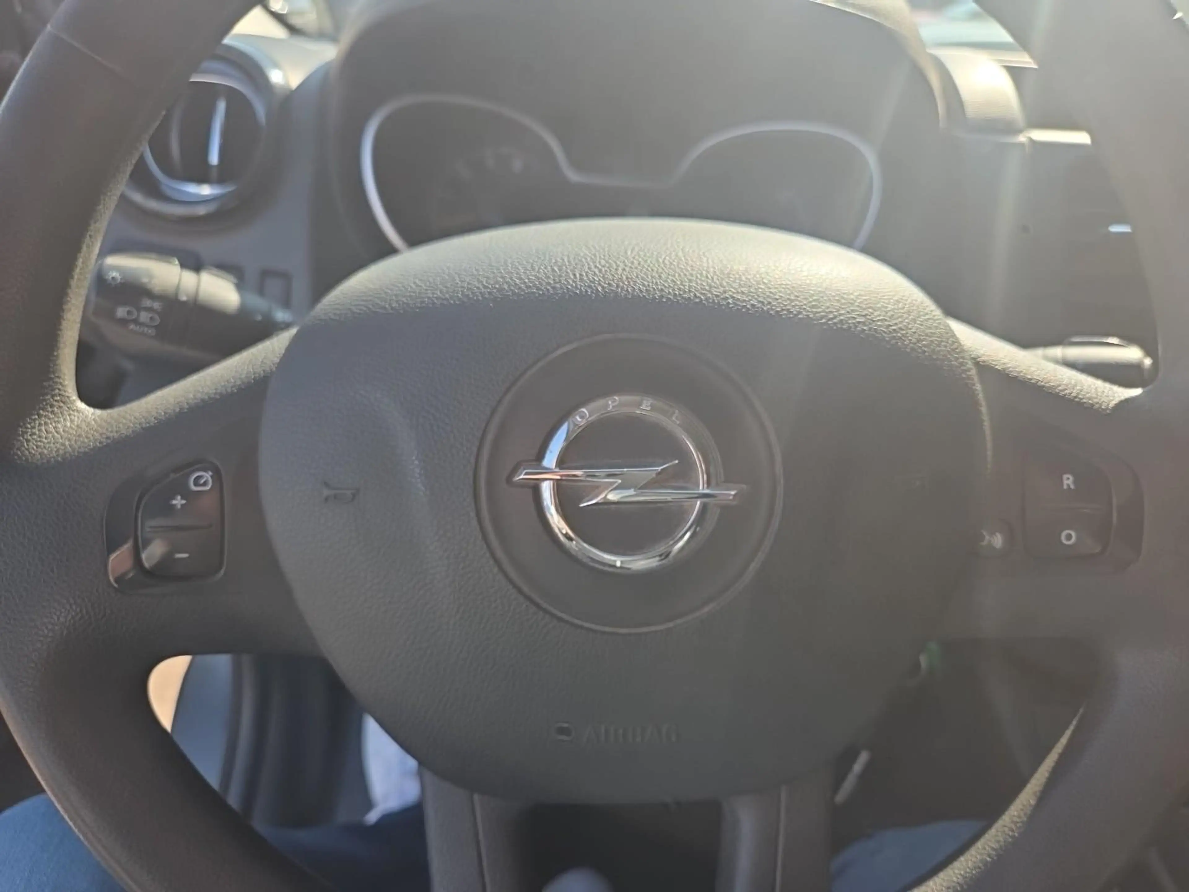 Opel Vivaro 1.6 Biturbo CDTI — photo 15