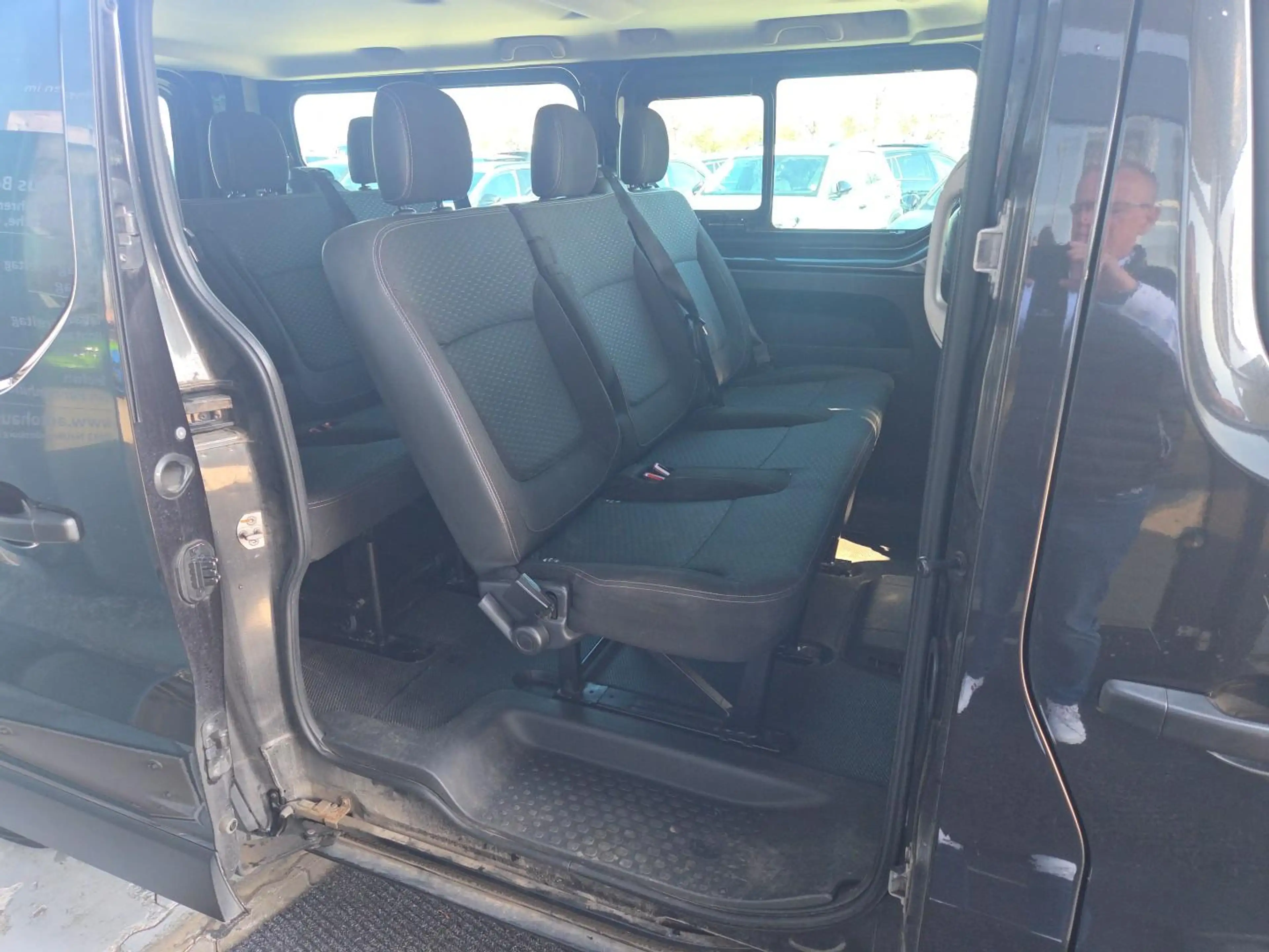 Opel Vivaro 1.6 Biturbo CDTI — photo 8