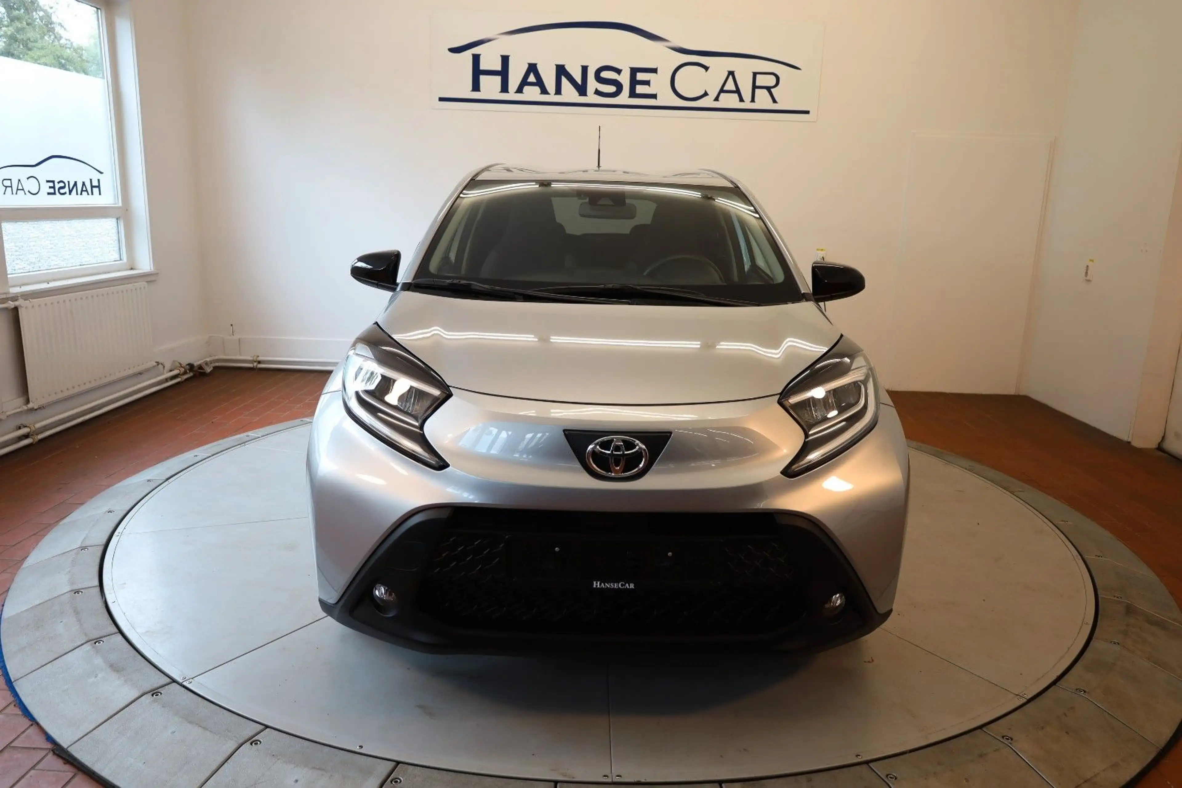 Toyota Aygo X  / R.Kamera /  ACC /  1.Hand / Garantie ! — photo 5