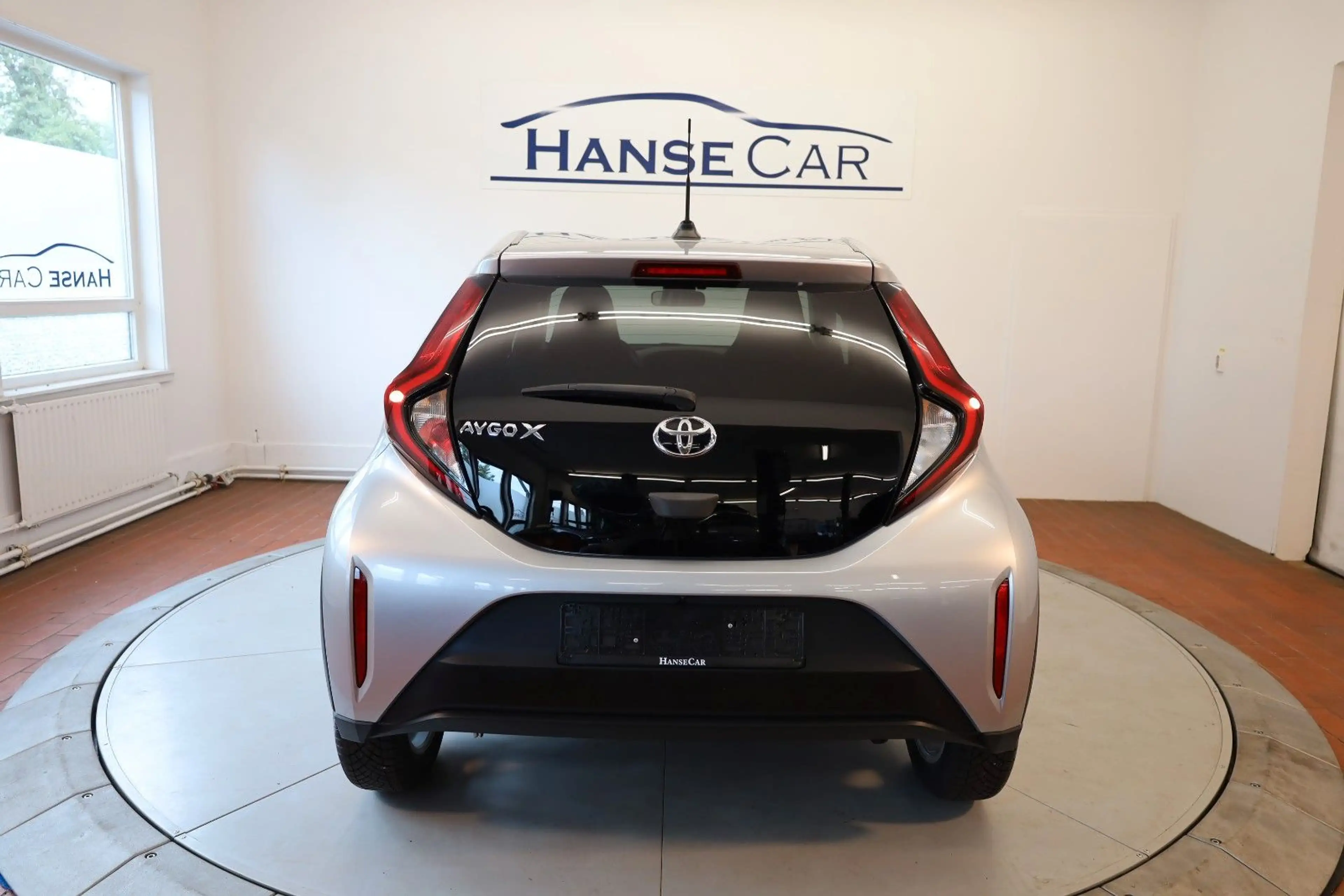 Toyota Aygo X  / R.Kamera /  ACC /  1.Hand / Garantie ! — photo 6