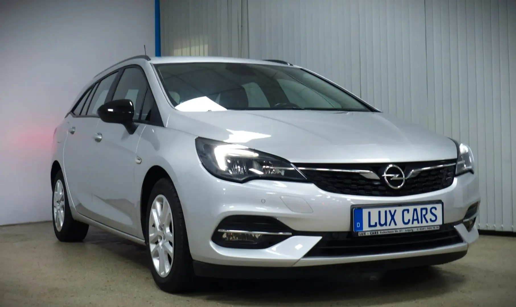 Opel Astra Sports Tourer 1,5 CDTI Automatik Silber - 2
