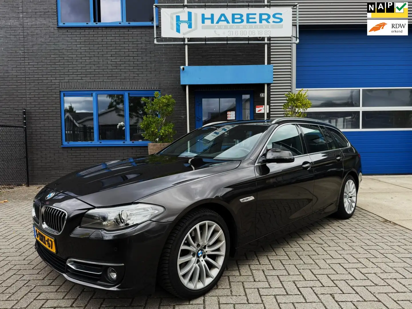 BMW 520 5-serie Touring 520i Last Minute Edition 184PK|Ori Bruin - 1