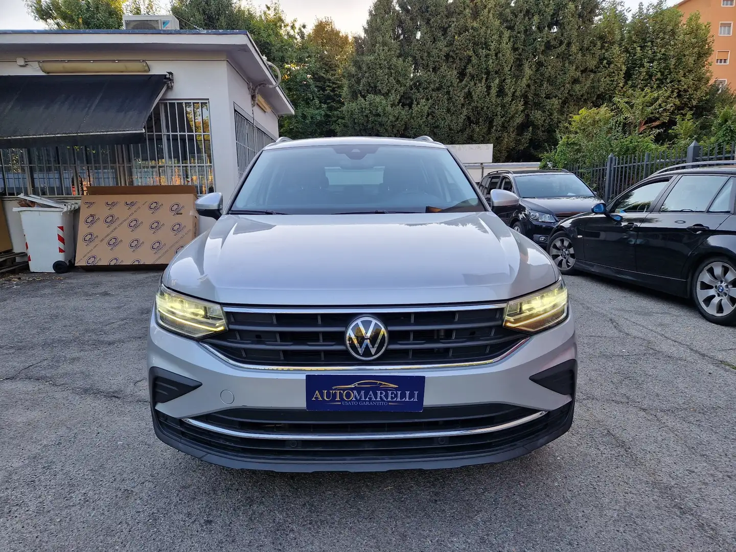 Volkswagen Tiguan 2.0 tdi SCR Life 150cv dsg Grigio - 2