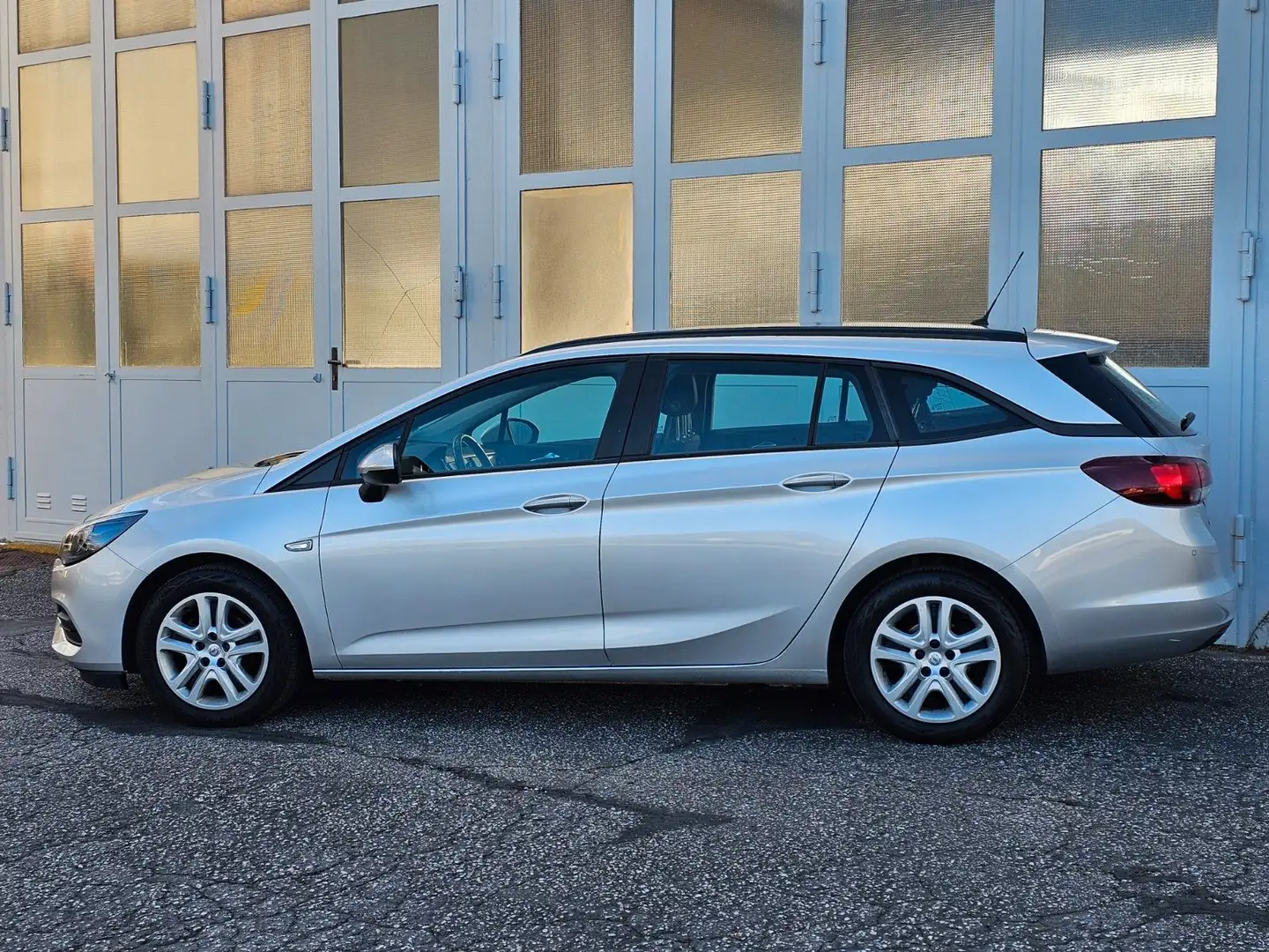 Opel Astra ASTRA K 1.5 CDTI ST ANDROID APPLE CAR LRH SHZ Silber - 2