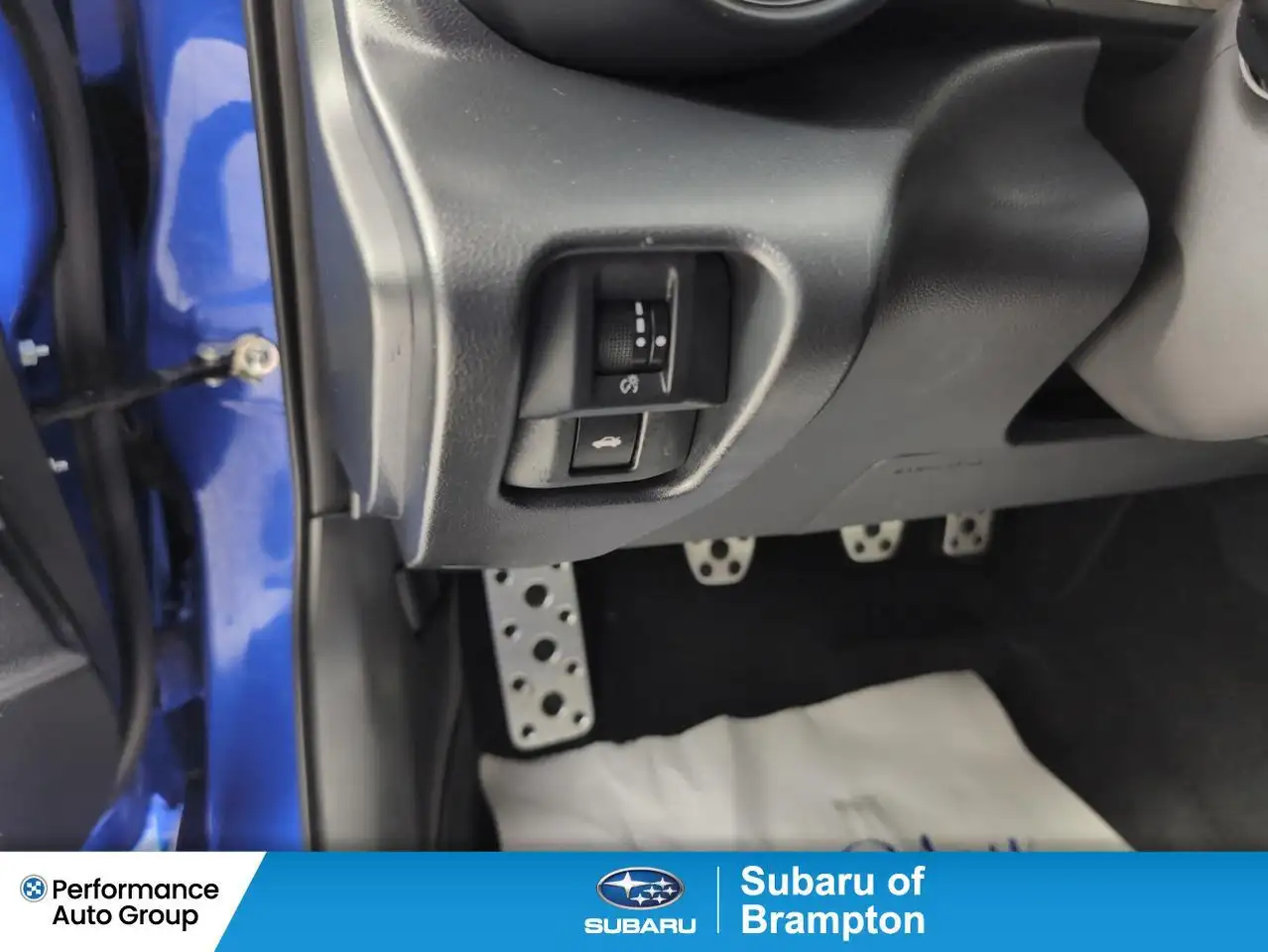 Subaru BRZ снимка Subaru BRZ