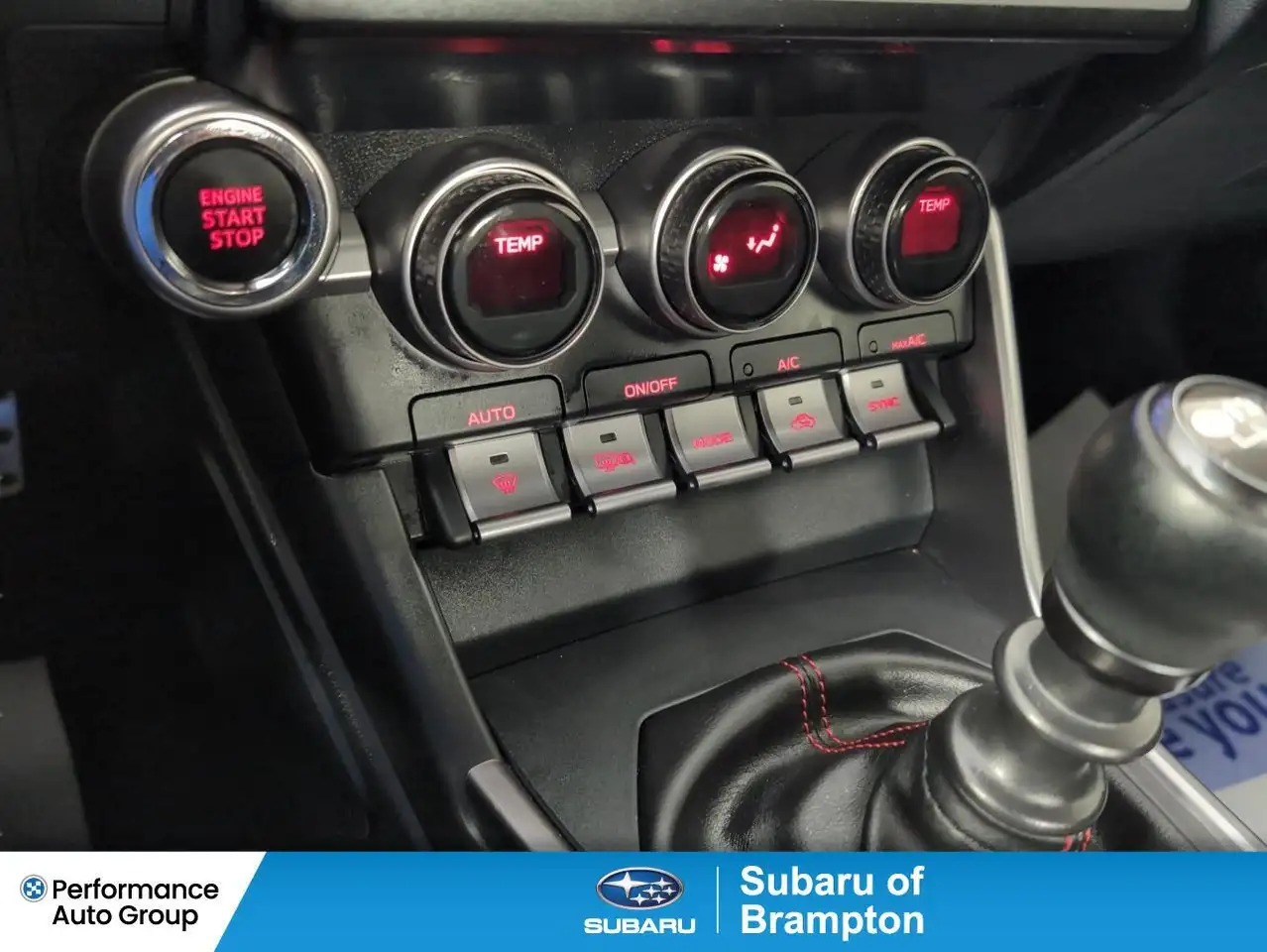 Subaru BRZ снимка Subaru BRZ