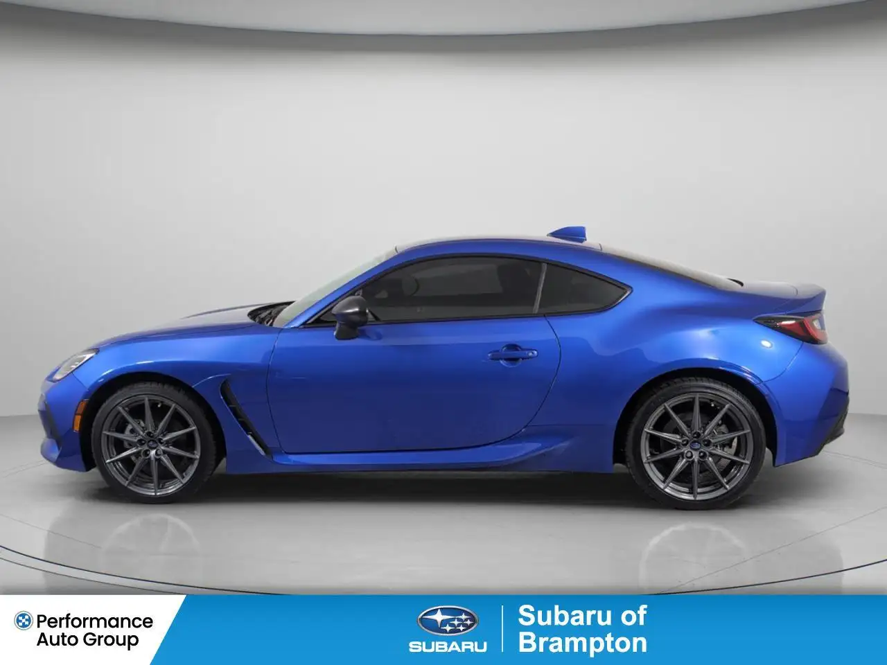 Subaru BRZ снимка Subaru BRZ