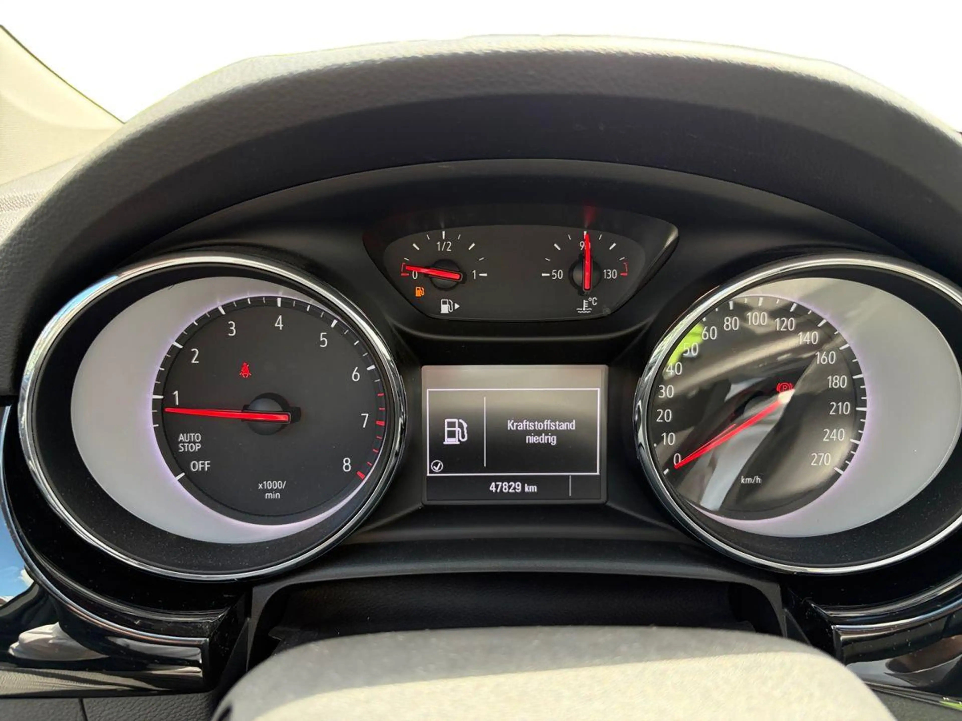 Opel Astra Elegance Start/Stop Metallic — photo 8