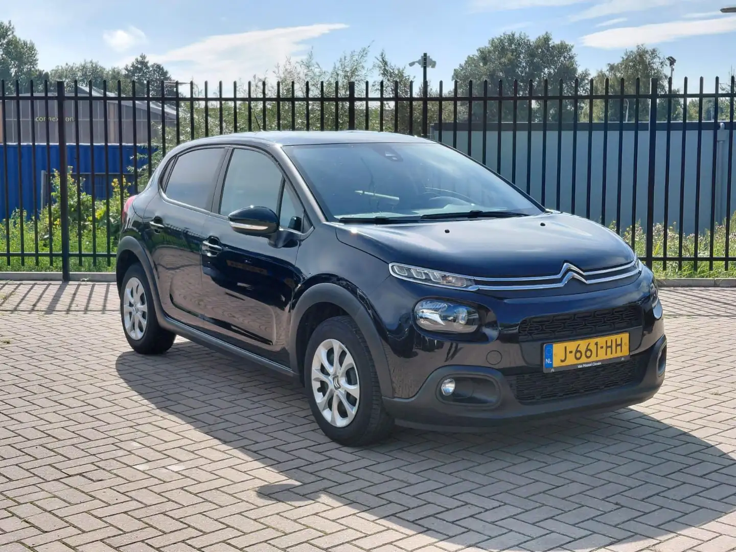 Citroen C3 Feel - P'SENSOREN - DAB - NAVI! Schwarz - 2