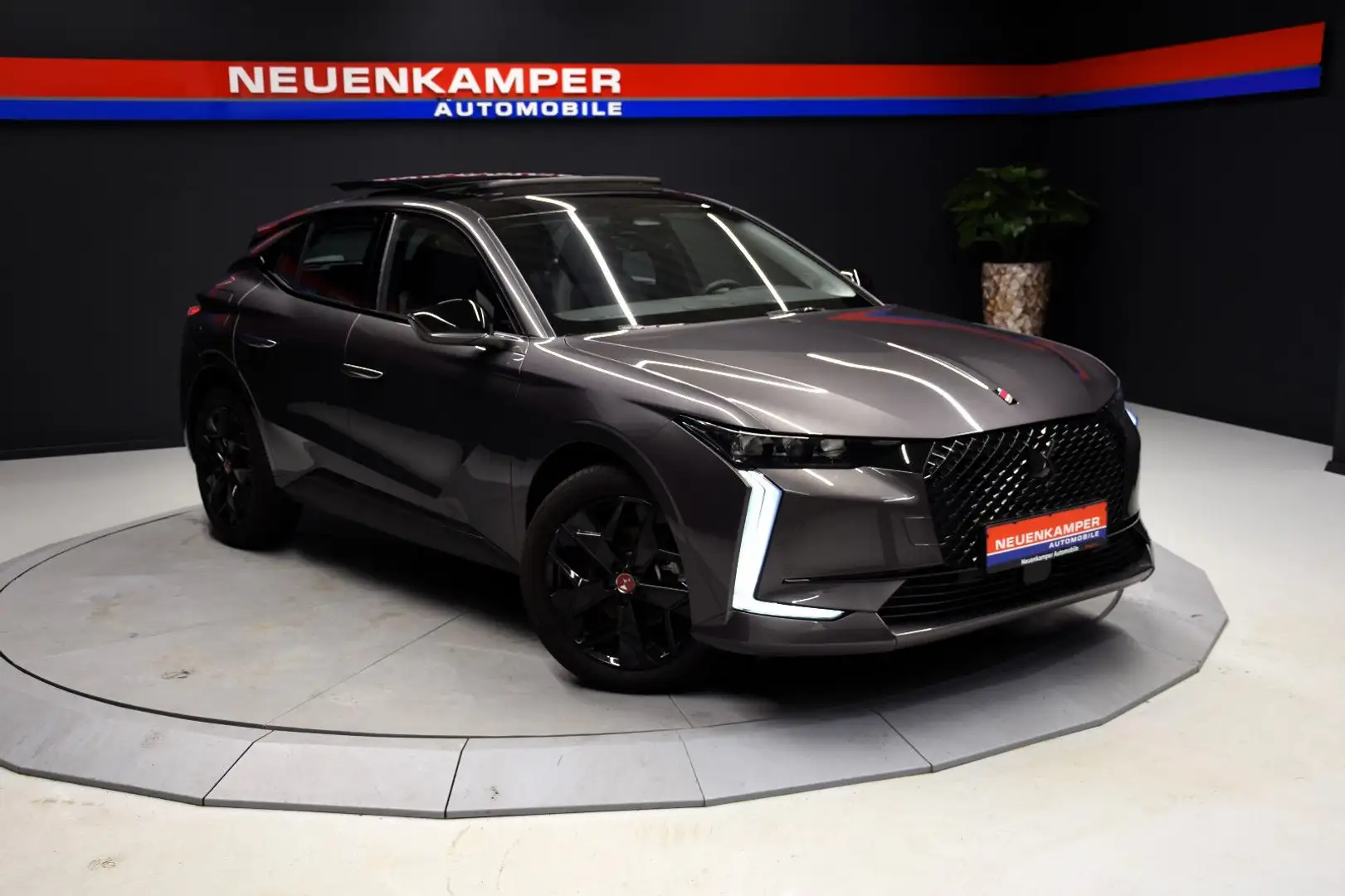 DS Automobiles DS 4 Performance Line Pano Sitzheizung Grau - 1