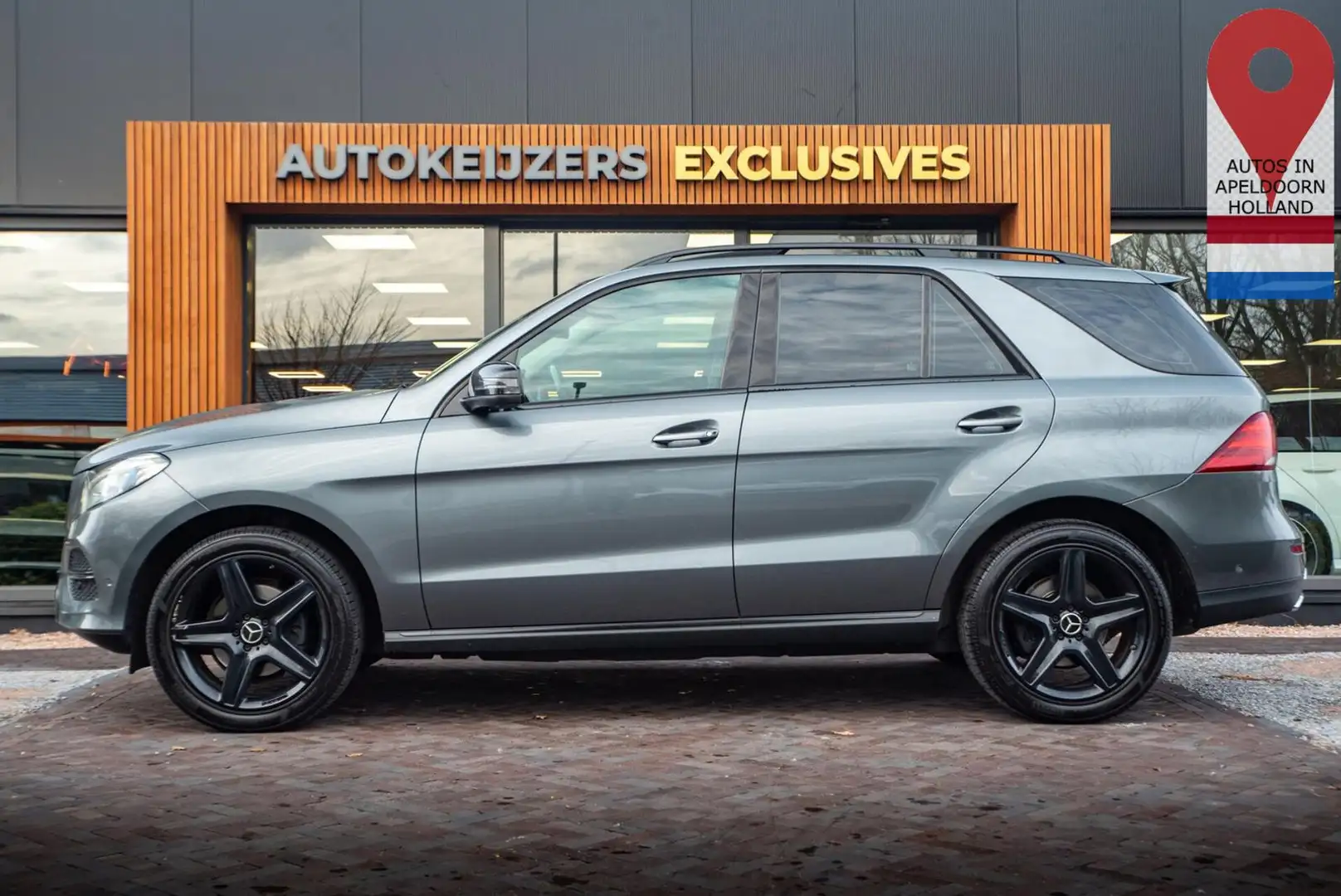 Mercedes-Benz GLE 250 d 4MATIC AMG Sport Edition panorama dach Blauw - 2