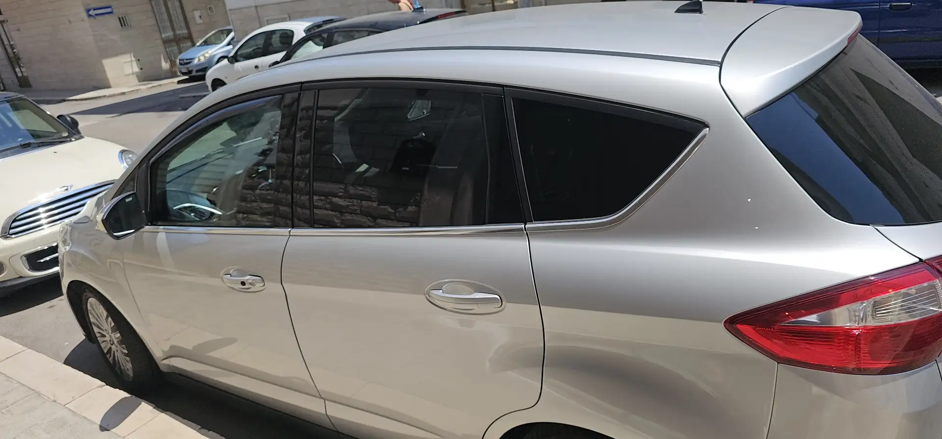 Ford C-Max 1.6 tdci Titanium 115cv dpf - 1