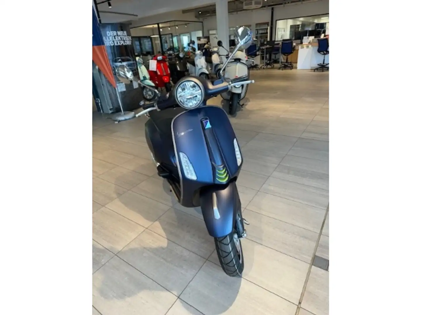 Vespa Primavera 125 Tech, Alufelgen, stufenlose Automatik Albastru - 1