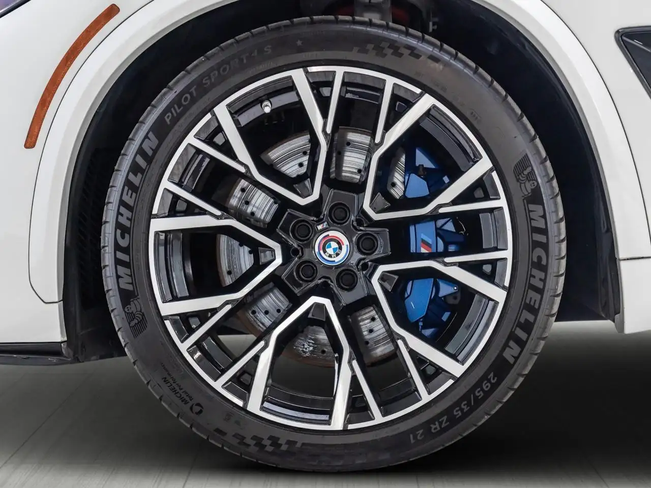 BMW X5 M photo BMW X5 M