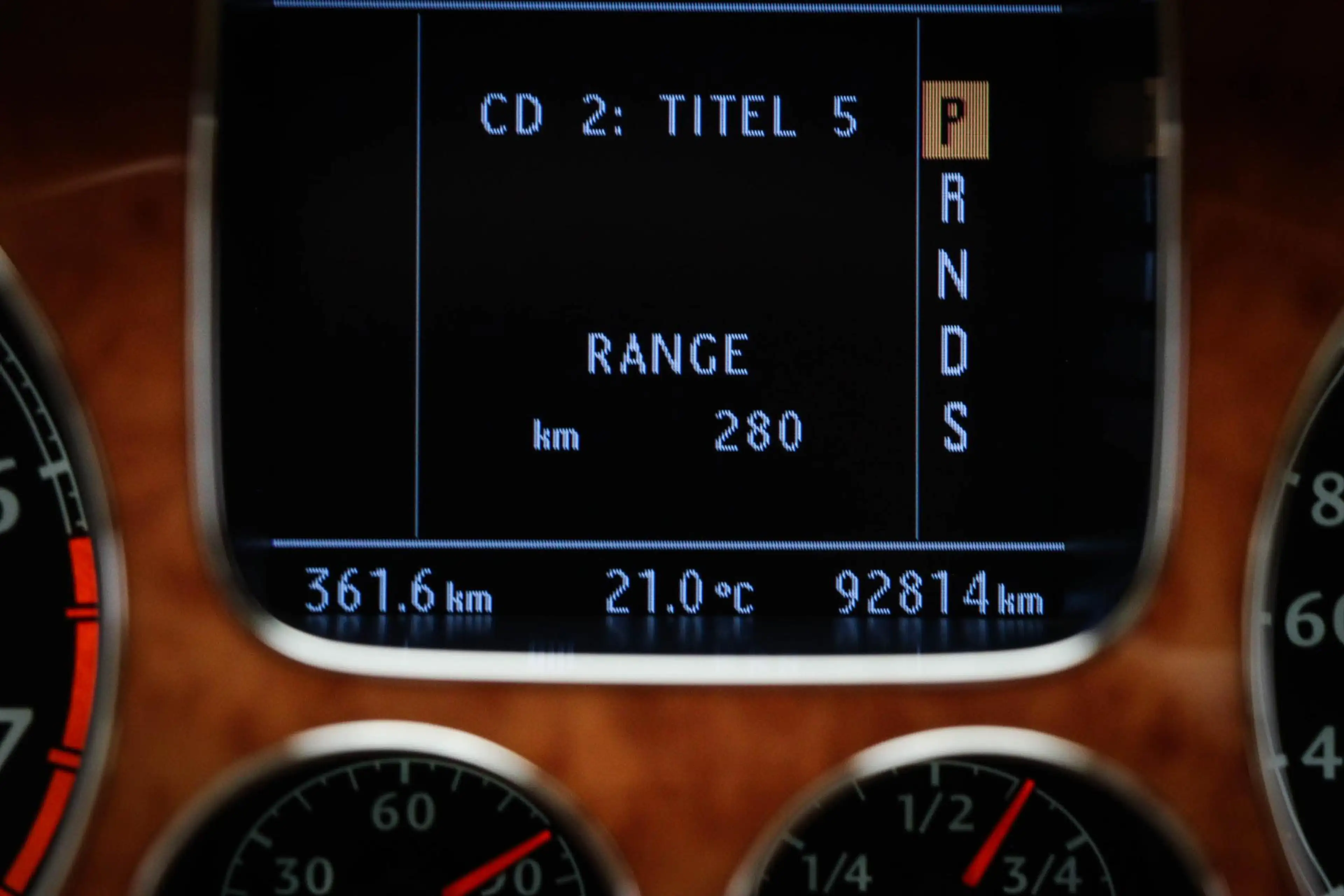 Bentley Continental GTC 6.0 W12 | HOUTAFWERKING | LEDER | STOELVERWARMING — photo 9