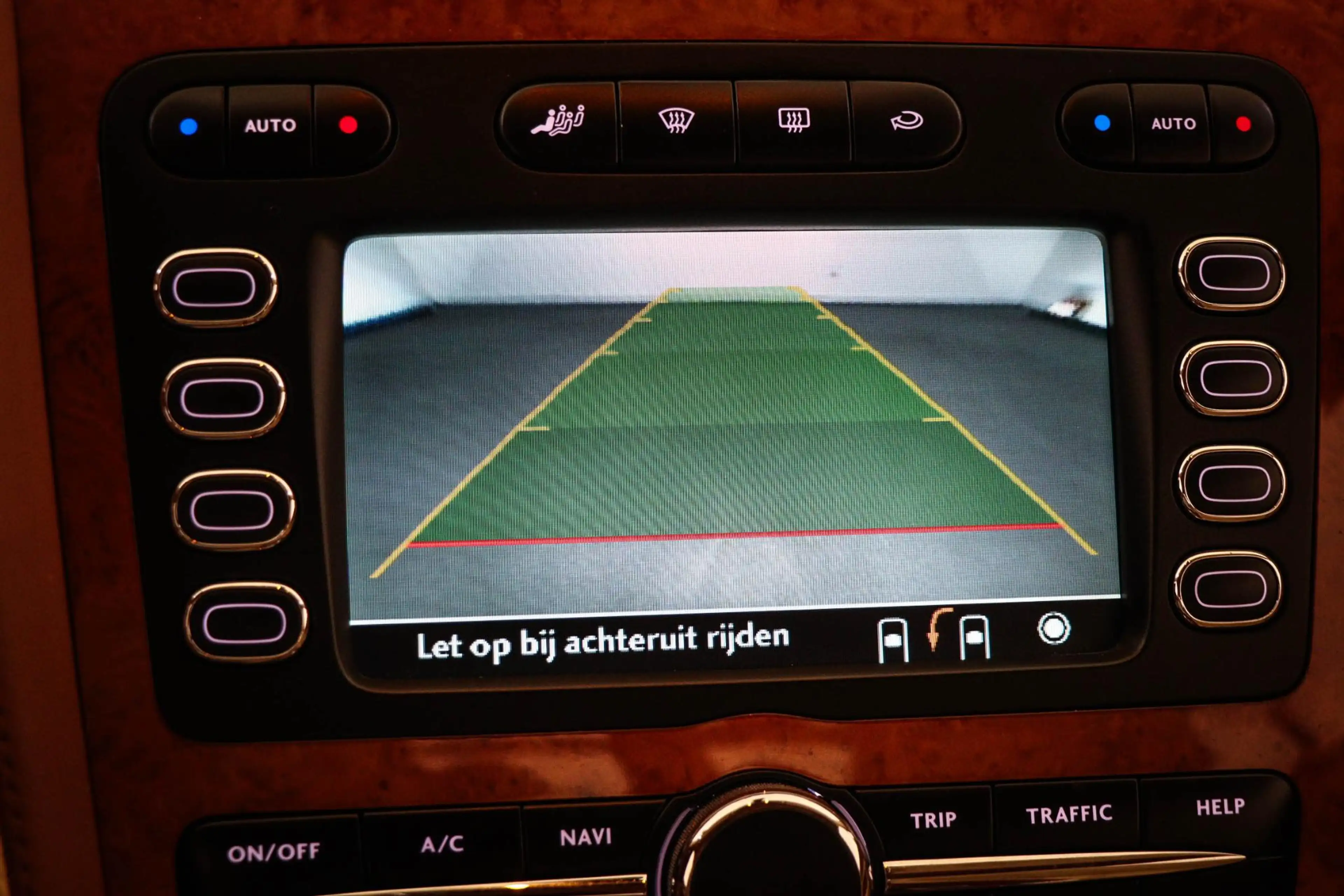 Bentley Continental GTC 6.0 W12 | HOUTAFWERKING | LEDER | STOELVERWARMING — photo 11