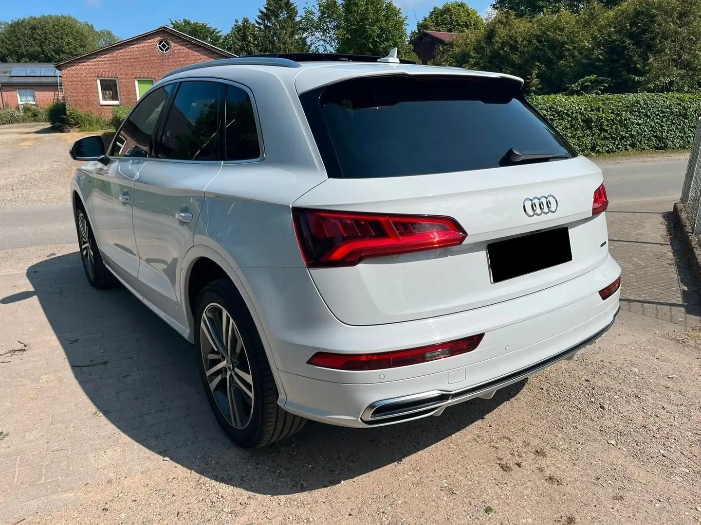 Audi Q5 40 TDi Quattro S tronic S-line Blanc - 2