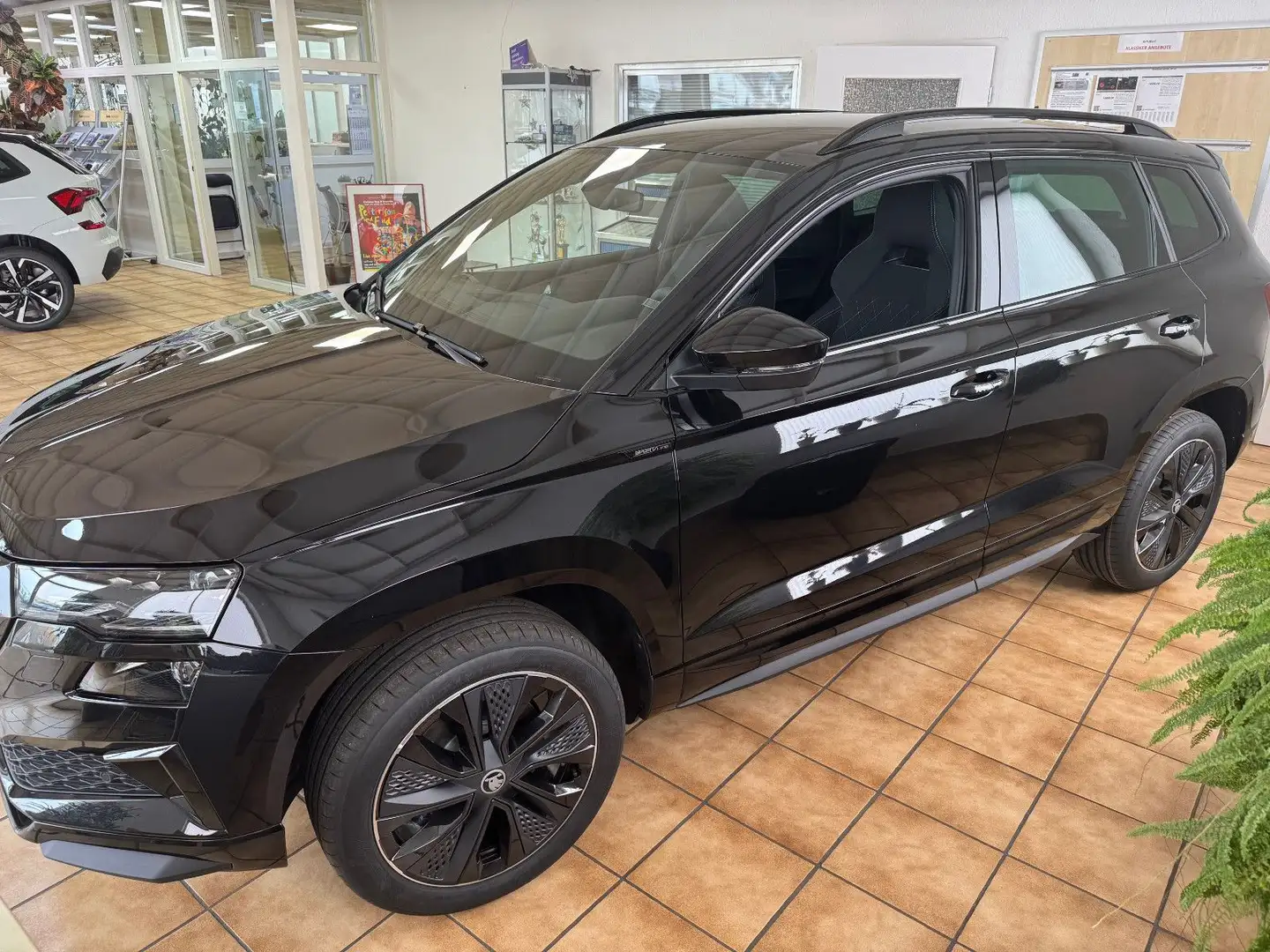 Skoda Karoq Sportline Noir - 2