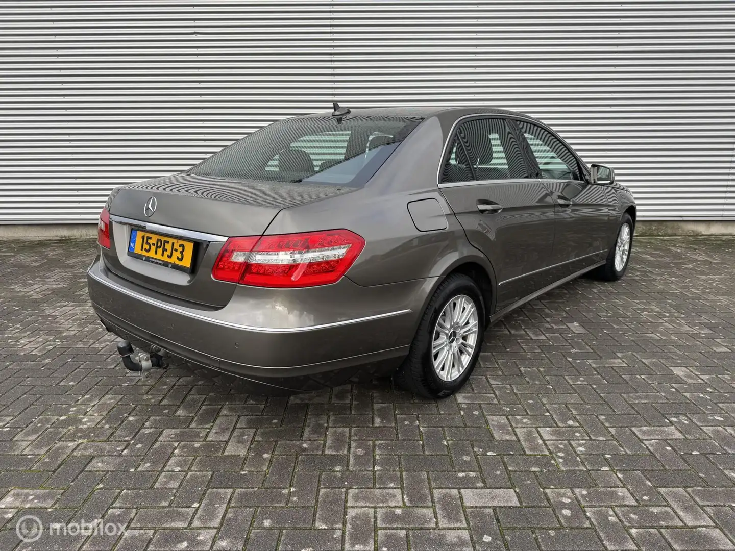 Mercedes-Benz E 200 CGI Business Class Elegance | Org. NL | Trekhaak | Gris - 2