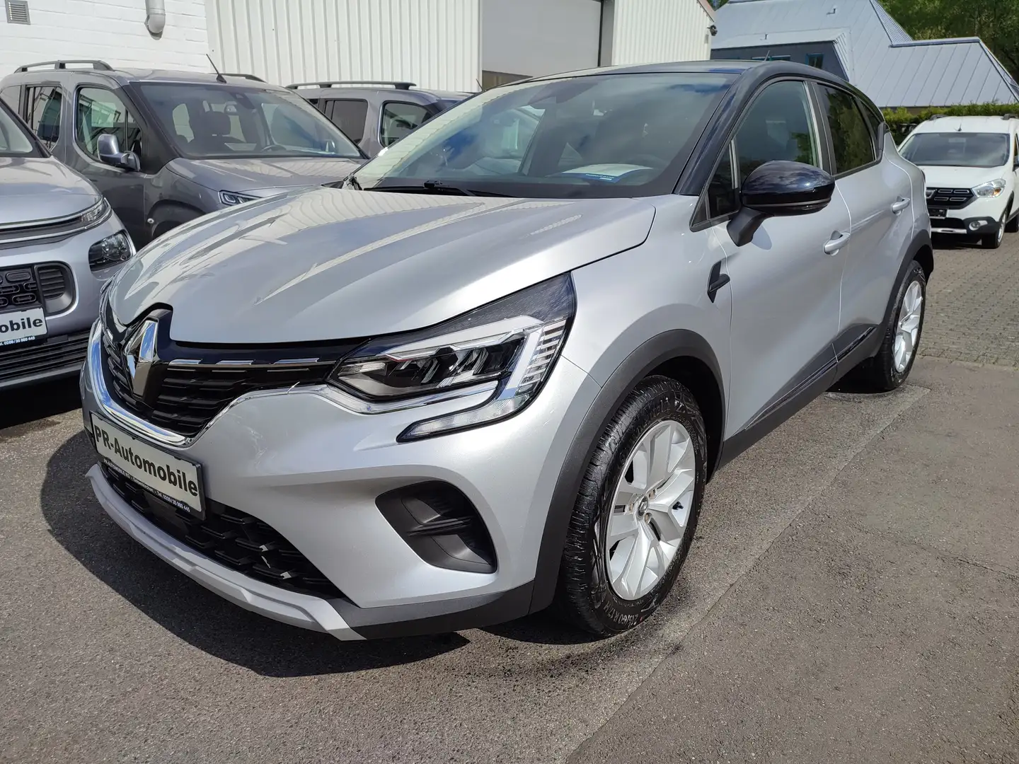 Renault Captur TCe 130 EDC Klimaaut/Navi/Sitzhzg Silber - 1